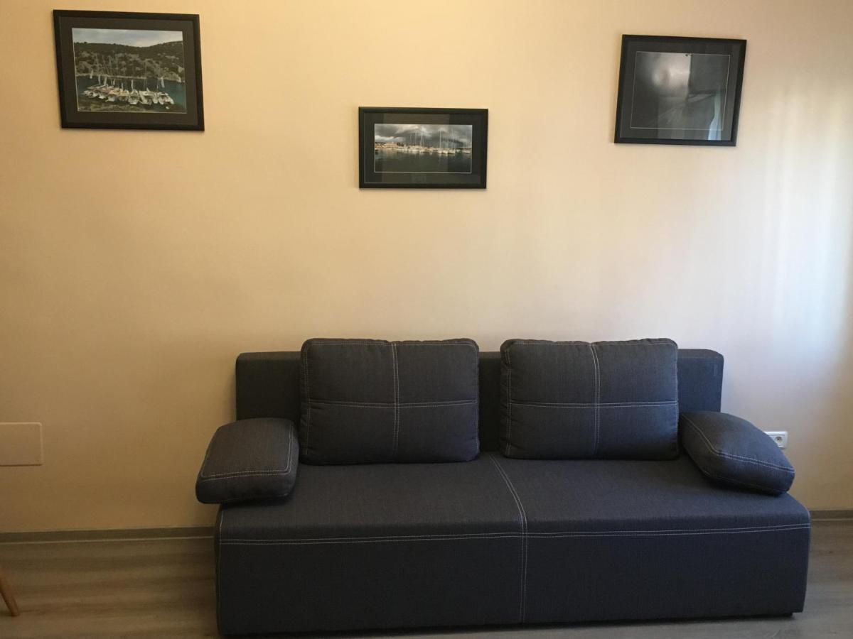 Apartmán Milan House Arad Exteriér fotografie