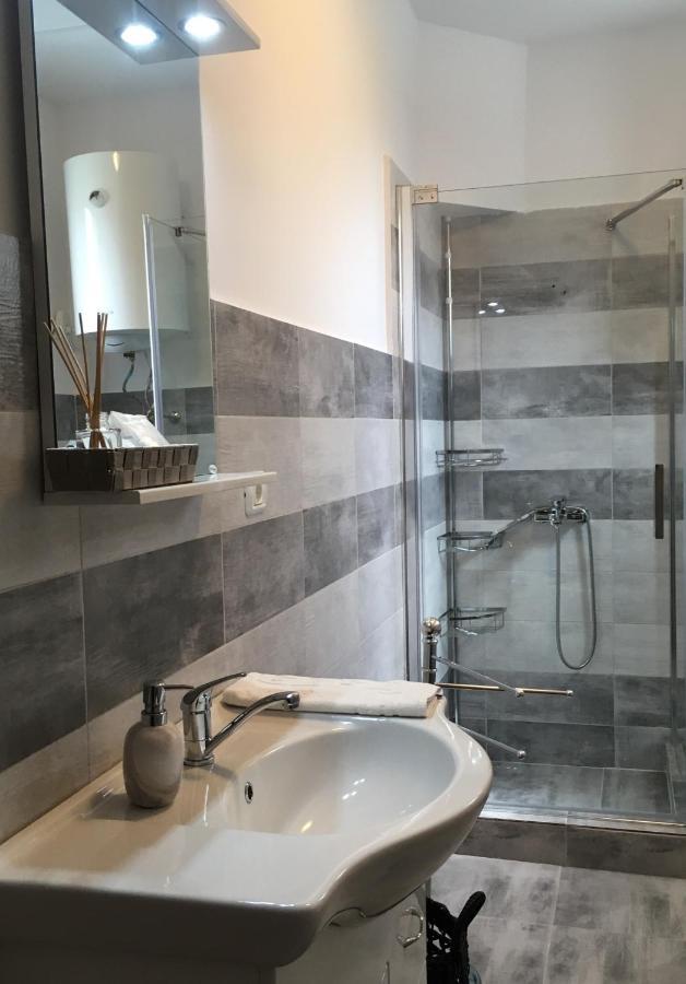 Apartmán Milan House Arad Exteriér fotografie